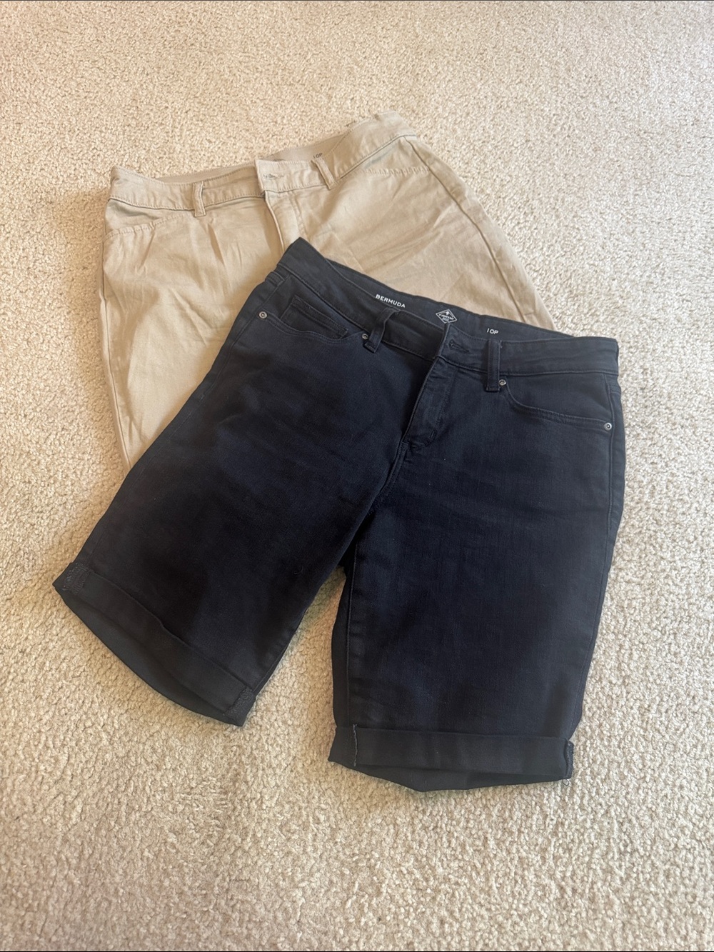 2-Bermuda Shorts  - Women